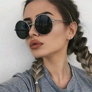 Meet your Posher, Yesica